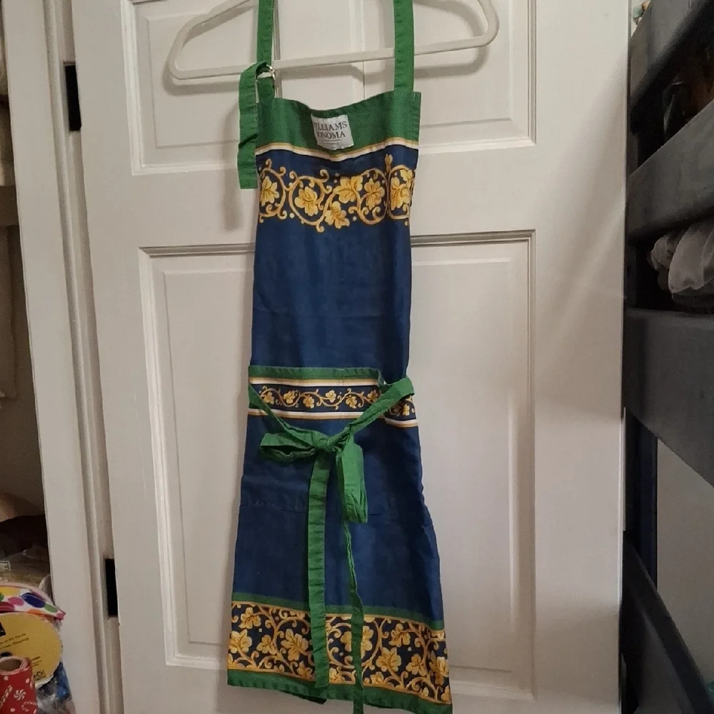 Williams Sonoma Navy, Green, and Yellow Floral Scroll APRON